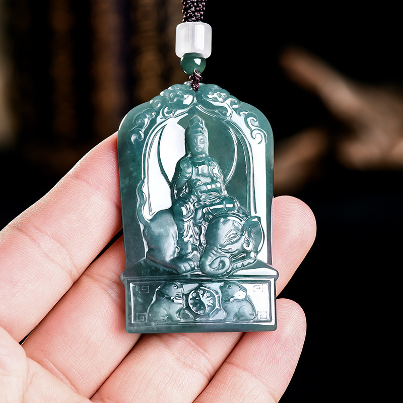 Luxury Gifts Jewelry & Watches Namfleg Mostar - Collana con Ciondolo Guanyin in Giadeite