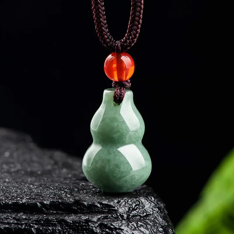 Luxury Gifts Jewelry & Watches Namfleg Mostar - Ciondolo zucca di giada birmana regalo