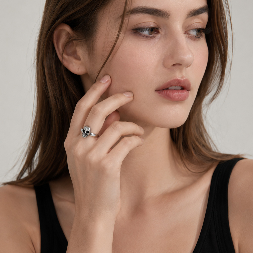 Anello Teschio Europa Rebel St - Gothic Skull Ring recensione e prezzo
