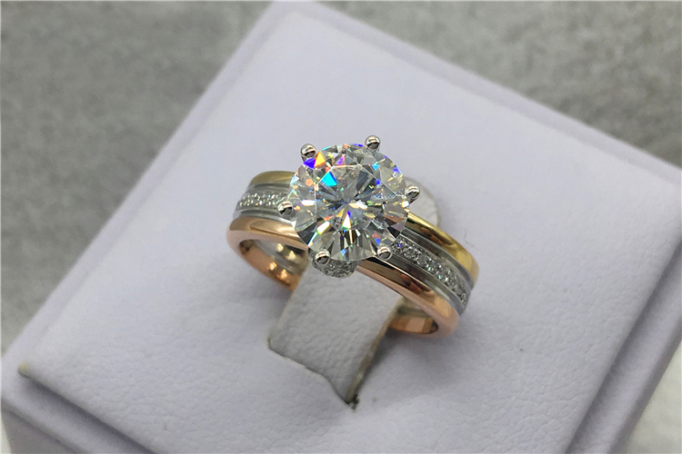 Anello di fidanzamento per mat - Moissanite Ring recensione e prezzo