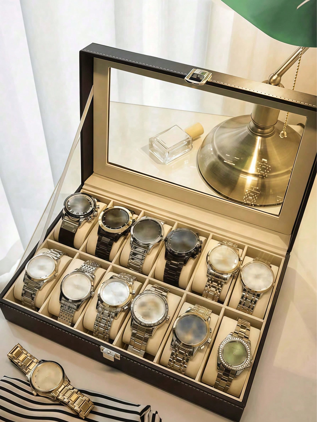 Scatola Porta Orologi in Pelle - Watch Display Box recensione e prezzo